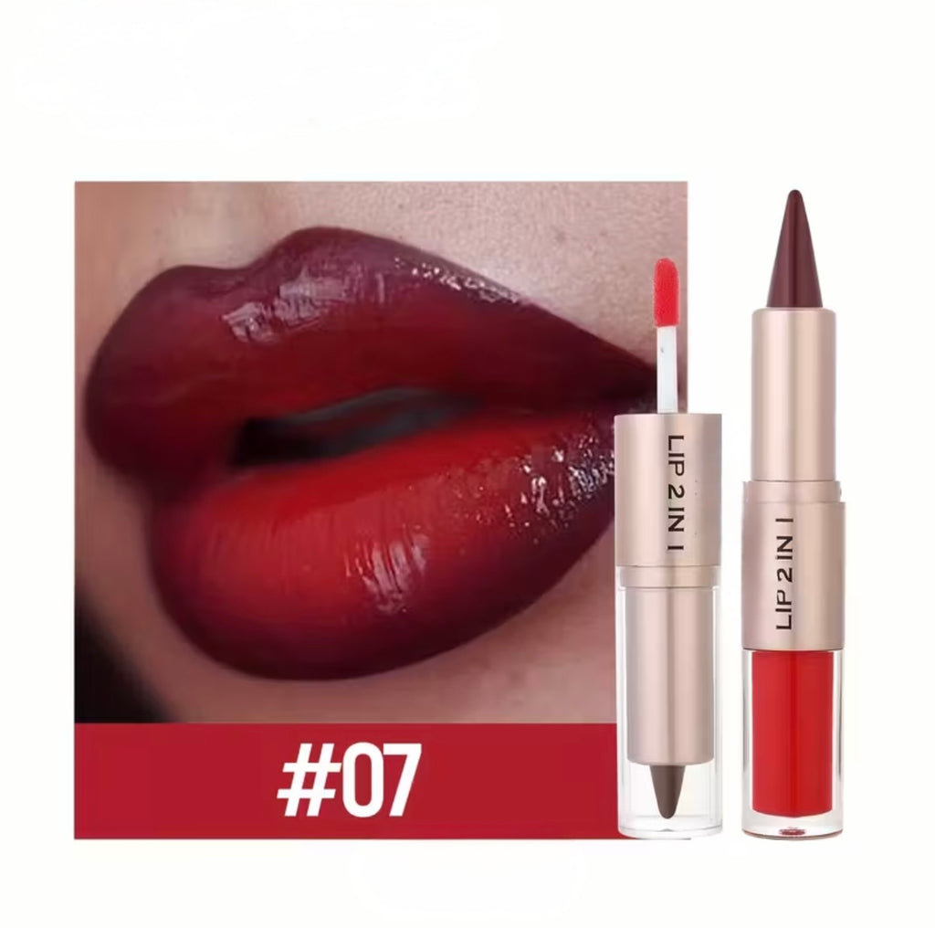 Lip Gloss With Matte Lip Liner